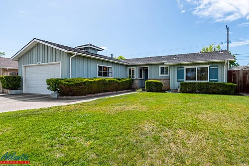 4568 Strawberry Park Dr Photo 1