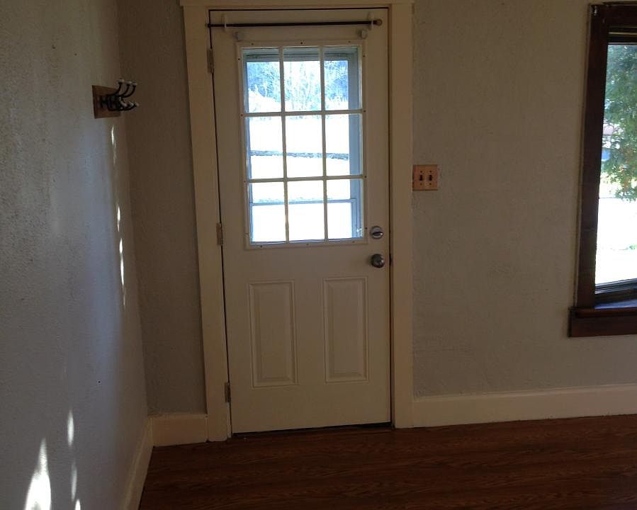 Front door/inside