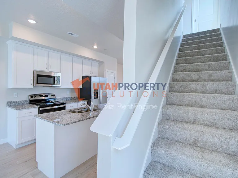 1146 S Redwood Rd #H806 — Photo 23