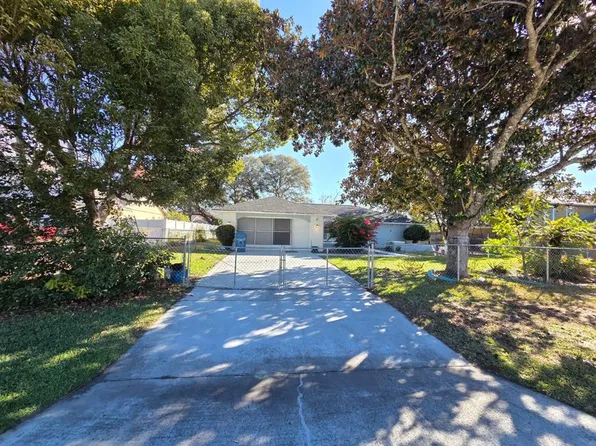 2202 Perry Ave, Spring Hill, FL 34609