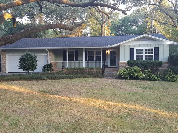 3844 Hillcrest Ln, Mobile, AL 36693