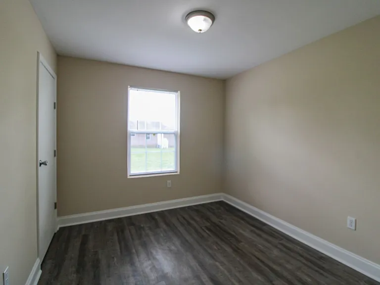 123 Meadows Ln — Photo 16