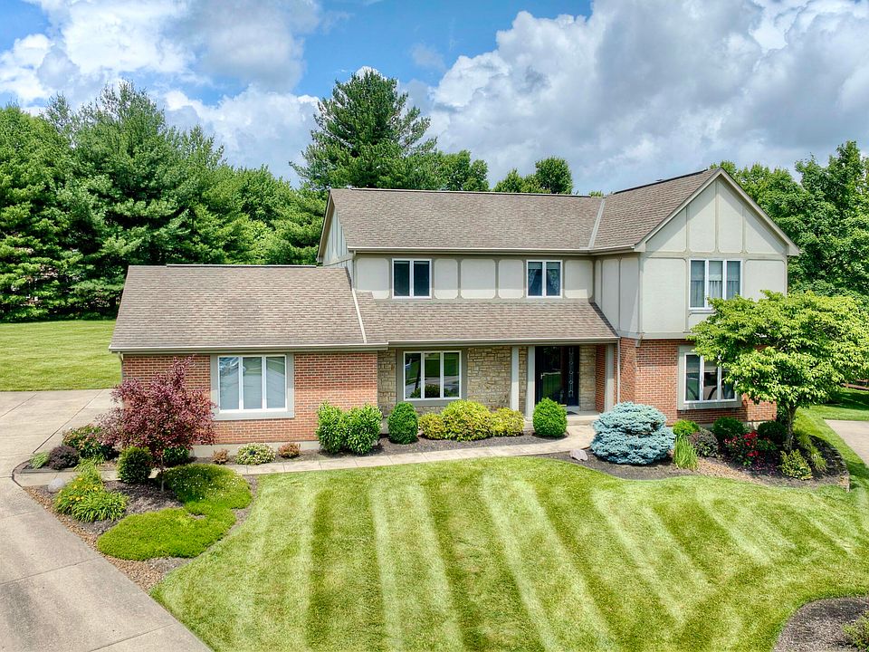 1st image of 1032 Woodway Dr