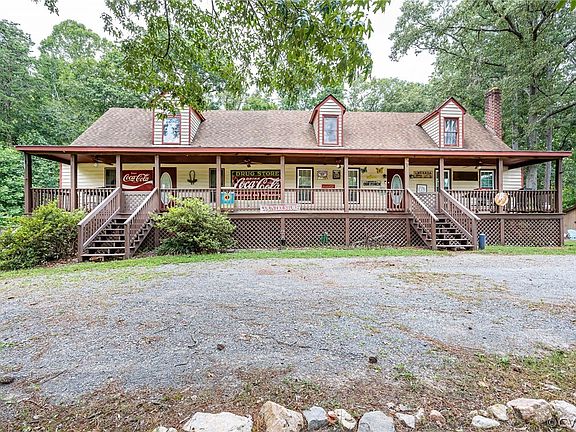 2nd image of 16436 Pinecote Lowmoor Ln