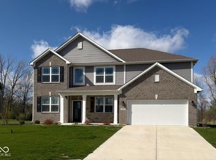 7696 Rolling Green Dr, Plainfield, IN 46168