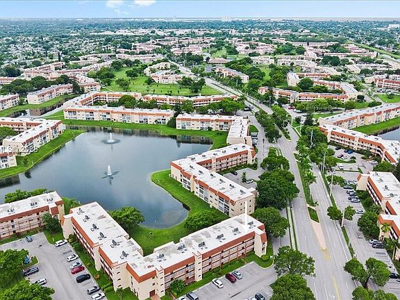 4th image of 2911 N Pine Island Rd APT 311