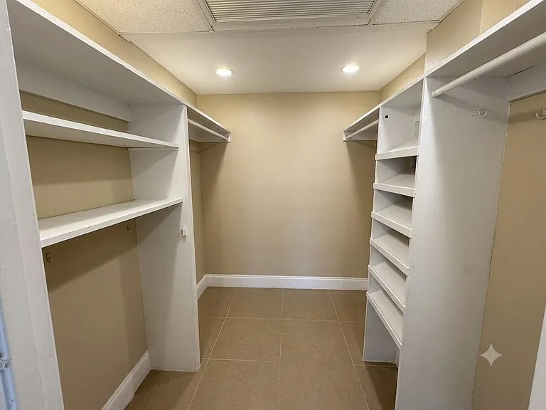 2800 N Flagler Dr #211 — Photo 19