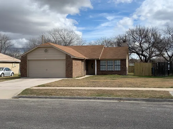 2410 Grasslands Dr, Killeen, TX 76549