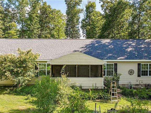 2nd image of 2311 Chrisco Rd W