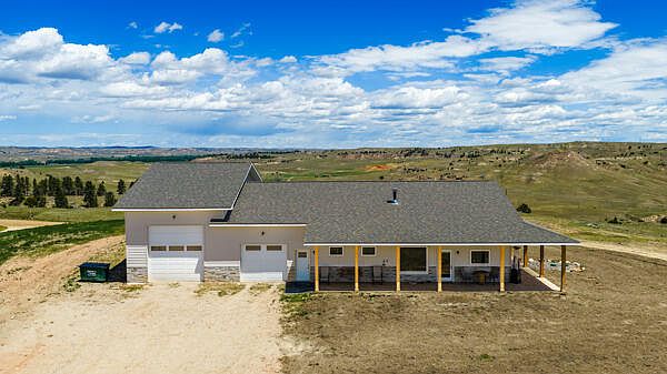 1st image of 134 Beatty Spur Rd