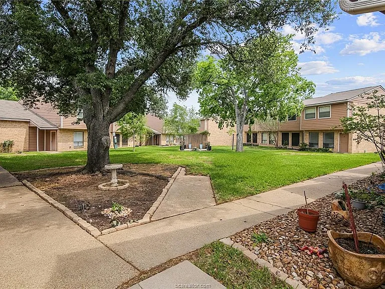 2807 Wildflower Dr #21 — Photo 15