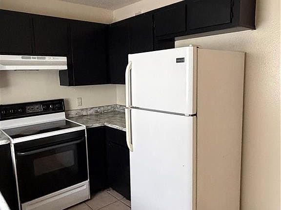 4th image of 306 E Polk Ave