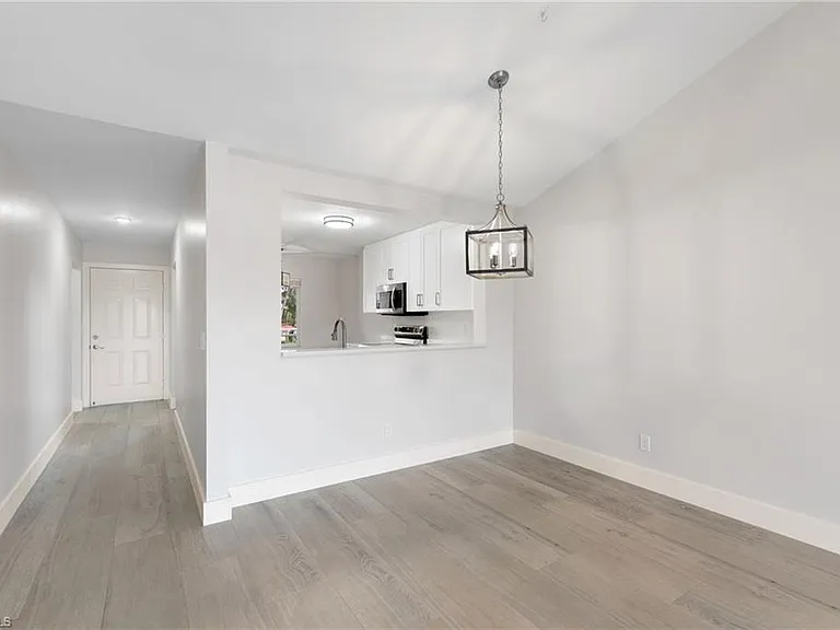 520 Augusta Blvd #B204 — Photo 6