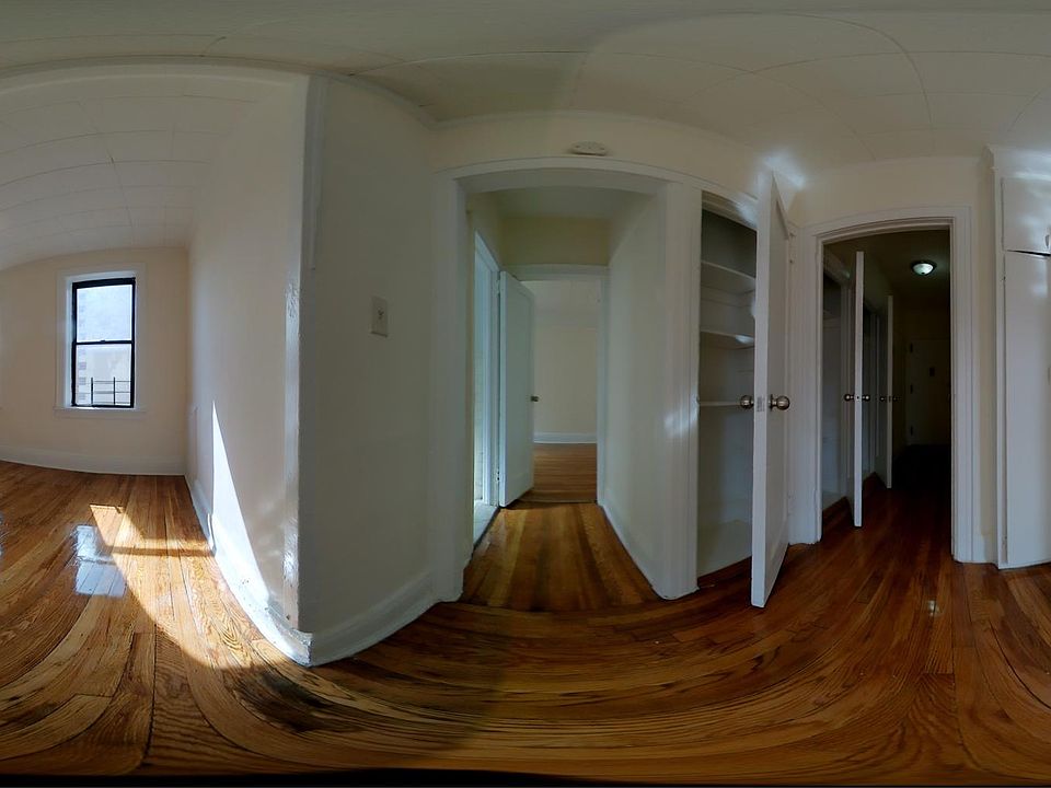1st image of 4808 108th St #2E1