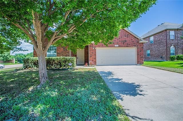 1st image of 1801 Crest Hollow Cir