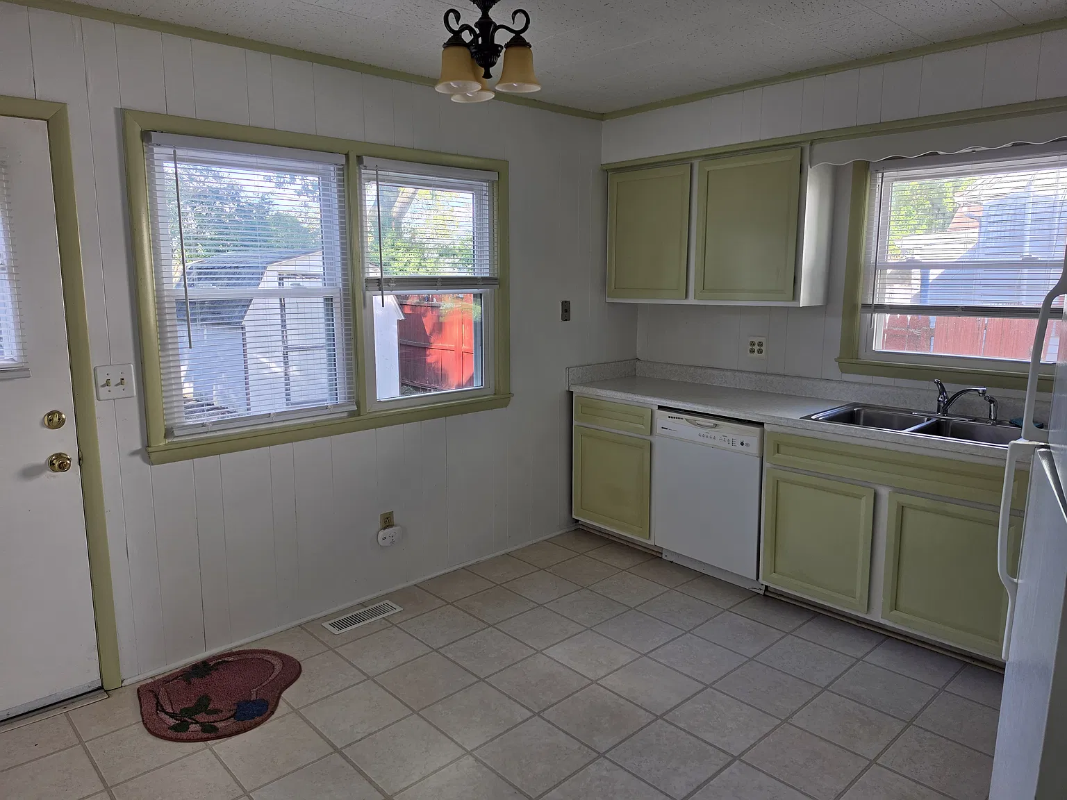 2 bed, 1.5 bath, $1,350 — Photo 4