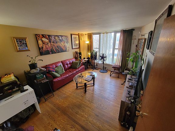 5th image of 6401 Shelbourne St Unit A