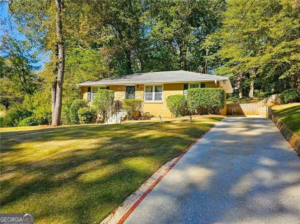 990 Willivee Dr, Decatur, GA 30033