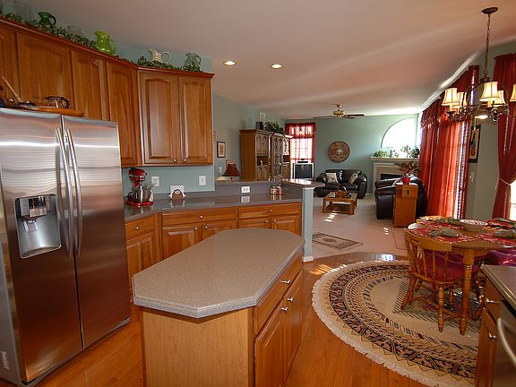 3rd image of 4705 Lapene Ct