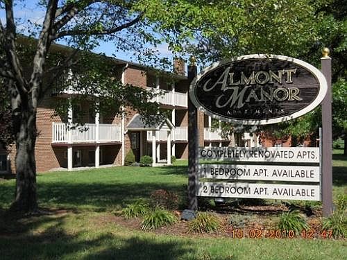 2nd image of 700 Sweinhart Rd APT C5