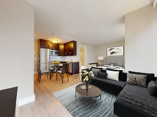 237 East 34th Street 1402 image 2 of 32
