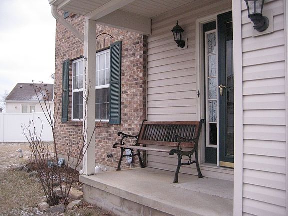 3rd image of 4119 Loyala Chase Ln