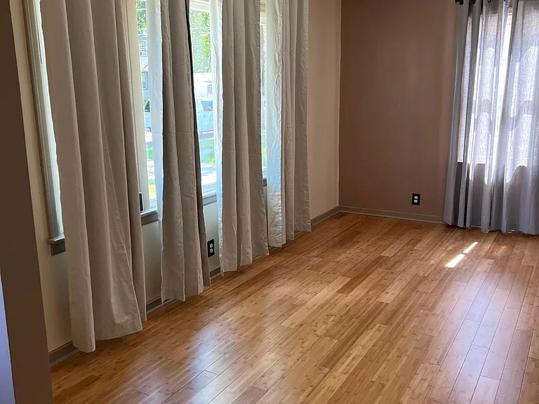 6685 N 42nd St — Photo 16