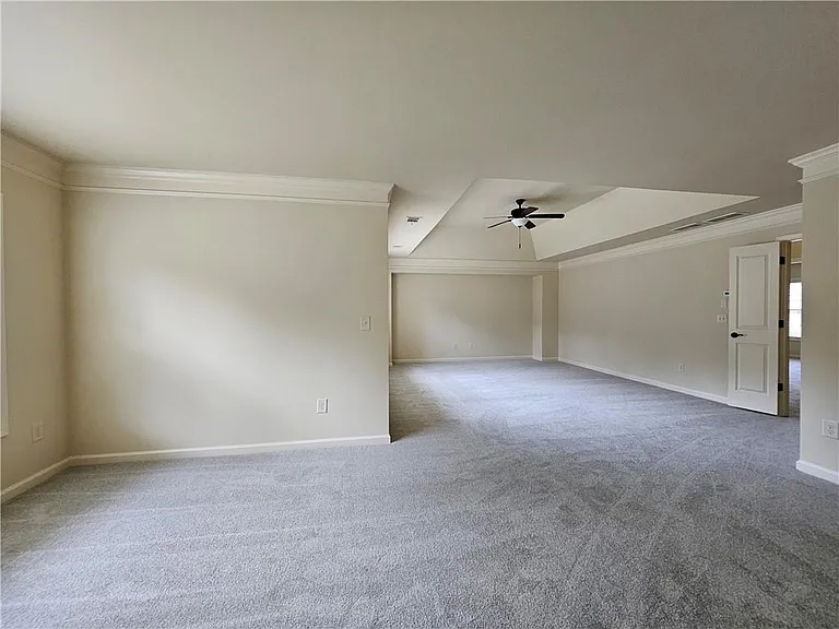 3155 Stonecrest Dr — Photo 12