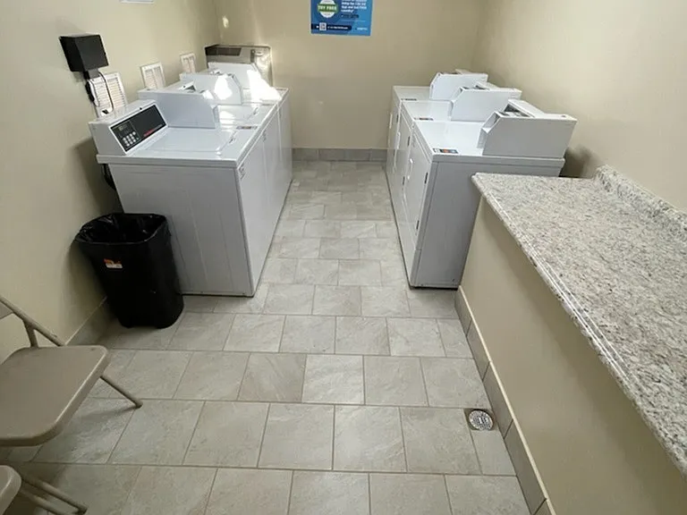Elm Grove Apartments — Photo 6