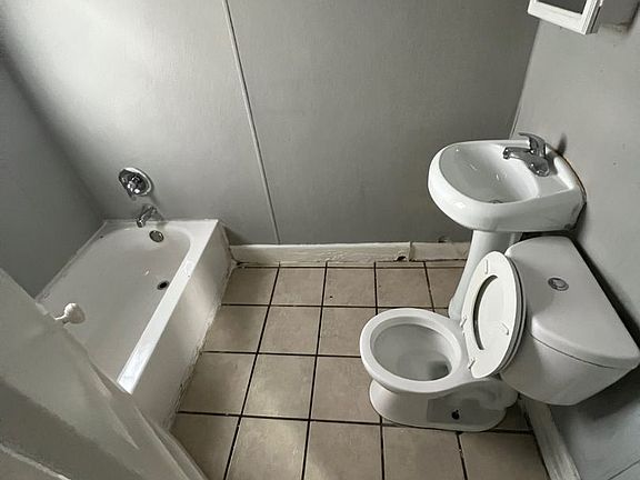 5th image of 5529A N 36th St #11611786