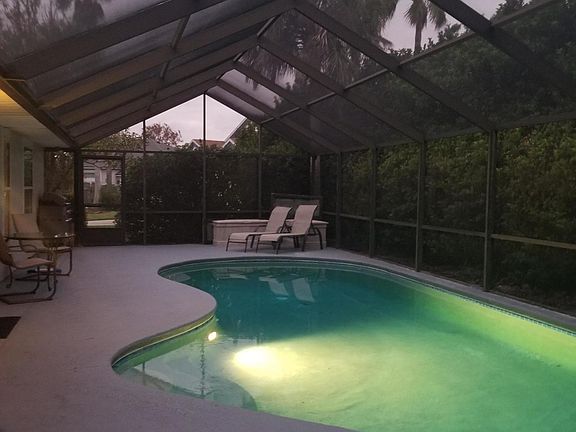5th image of 241 Seamist Ct