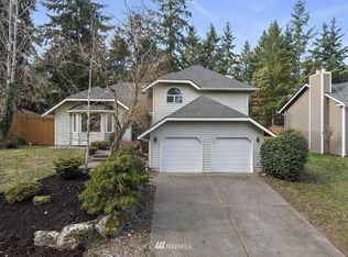 11035 Ridgepark Pl NW, Silverdale, WA 98383