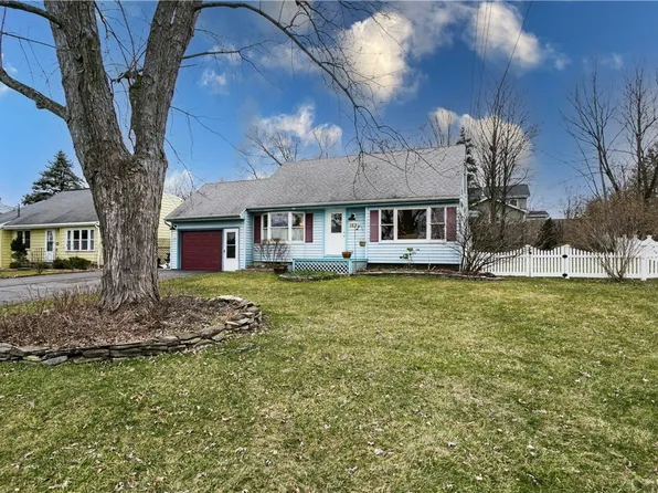 153 Wilson Dr, East Syracuse, NY 13057