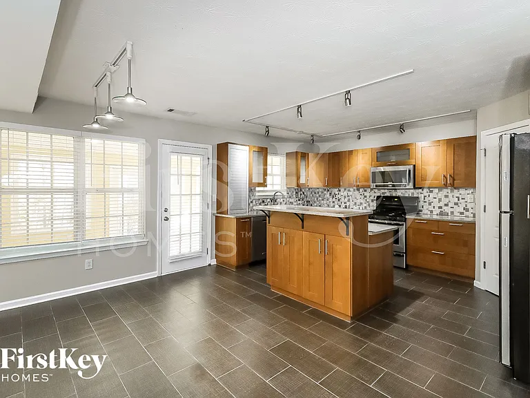 117 River Pass Ct — Photo 4