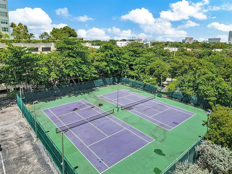2451 Brickell Ave #5G — Photo 9