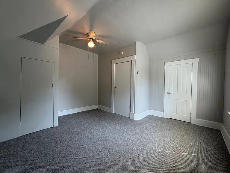 758 S Delaware Ave — Photo 17