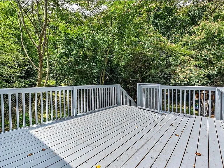 4223 Woodridge Dr — Photo 22