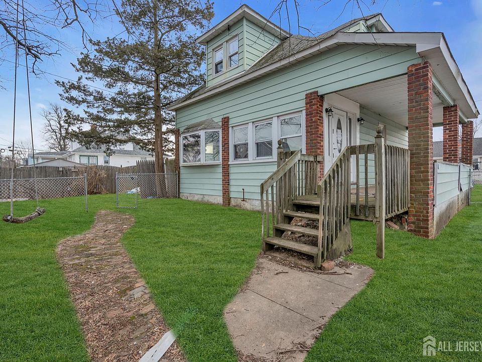 1st image of 26 Murray Ln