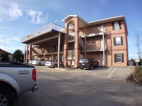 163 Cox Street — Photo 1
