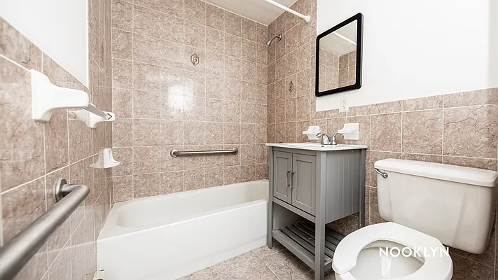 Rented by Nooklyn NYC LLC | media 22