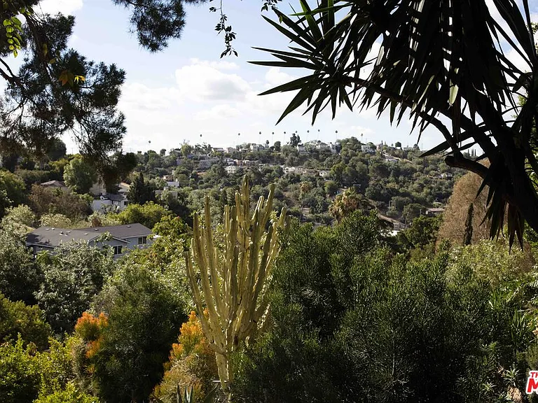 1112 Montecito Dr — Photo 20