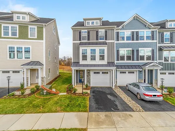 1320 Laconia Ln, Charlottesville, VA 22911