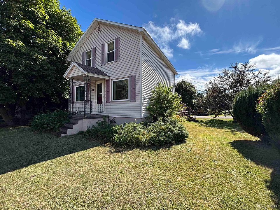 1st image of 411 Wright St