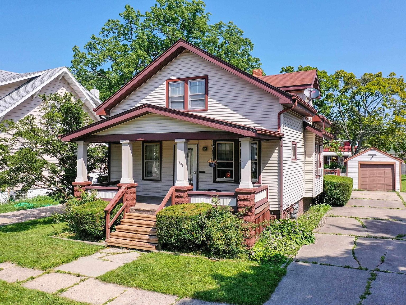 1309 Pine St, Port Huron, MI 48060 Zillow