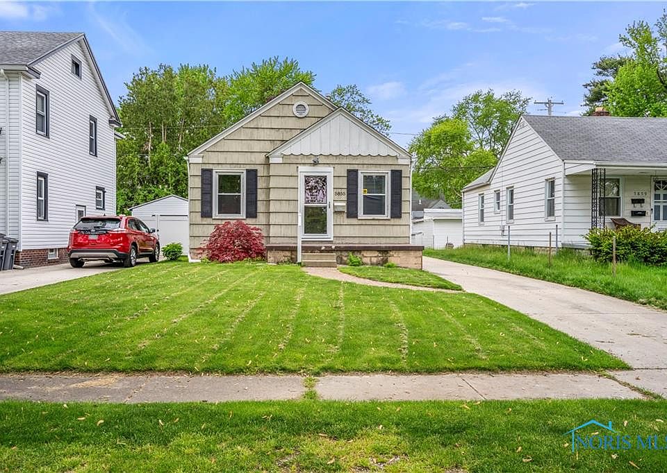1st image of 5855 Adelaide Dr