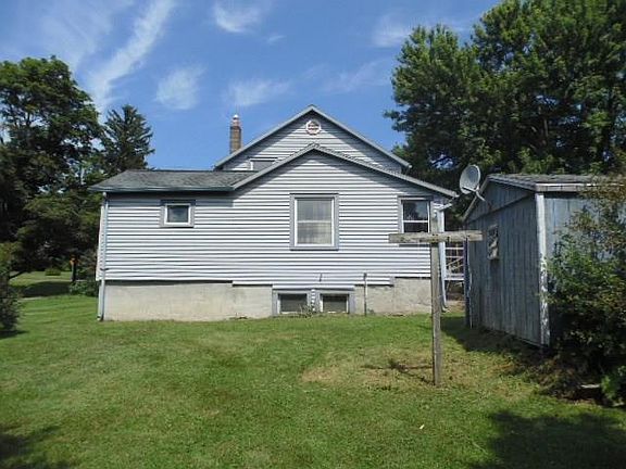 4th image of 103 Atwater St
