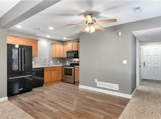 21054 Millridge St, Spring Hill, KS 66083