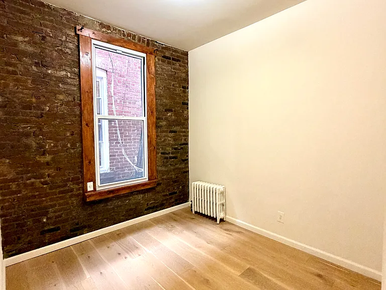 31-16 Steinway St #3F — Photo 6