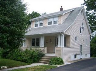 30 Raymond Ter, Norwalk, CT 06855