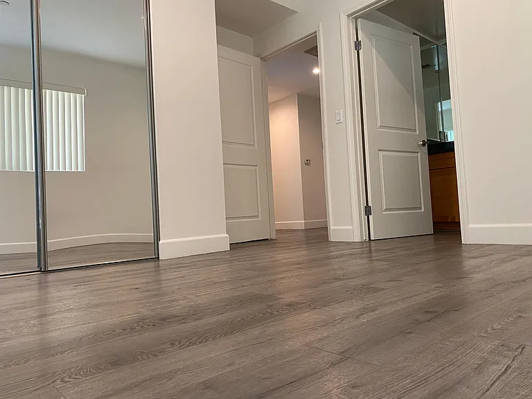 7118 Amigo Ave #405 — Photo 11